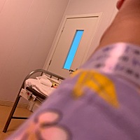 刨宫产第三天，八斤二两姑娘，今天勉强可以侧着身子睡一下，讲下经历，因为算的时间凌晨五点到七点，所...