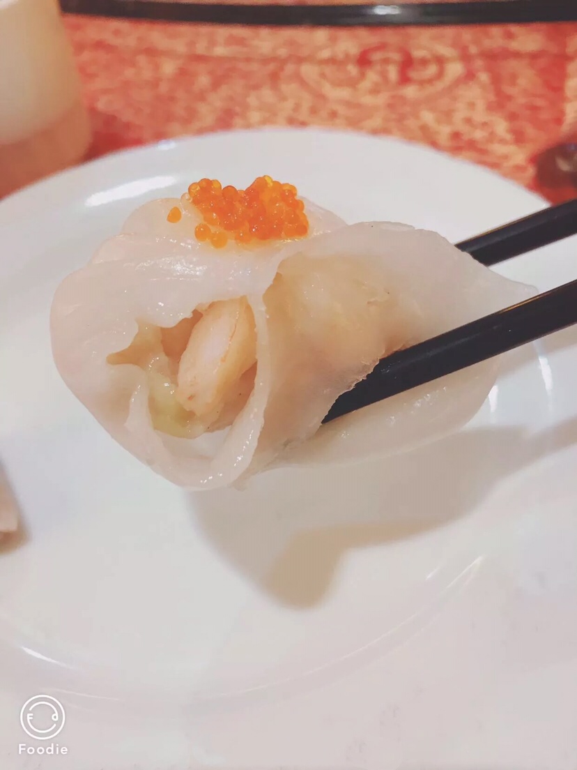 婆婆也爱网购，经常在淘宝和其他生鲜平台给我买海鲜，我是海鲜控，家里除了我没人爱吃海鲜，所以，一向有这样的画面，那么这一盘都是我的，酱也是婆婆调的，味道真的没话说