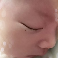 8.15生的娃娃，在医院，开一指就被医生打了无痛，后来近一天一夜才开开到五指，过程中经历医生不断...