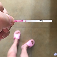 大家帮我看看这个粉印是不是离得太近了点，不太像杠杠该有位置
