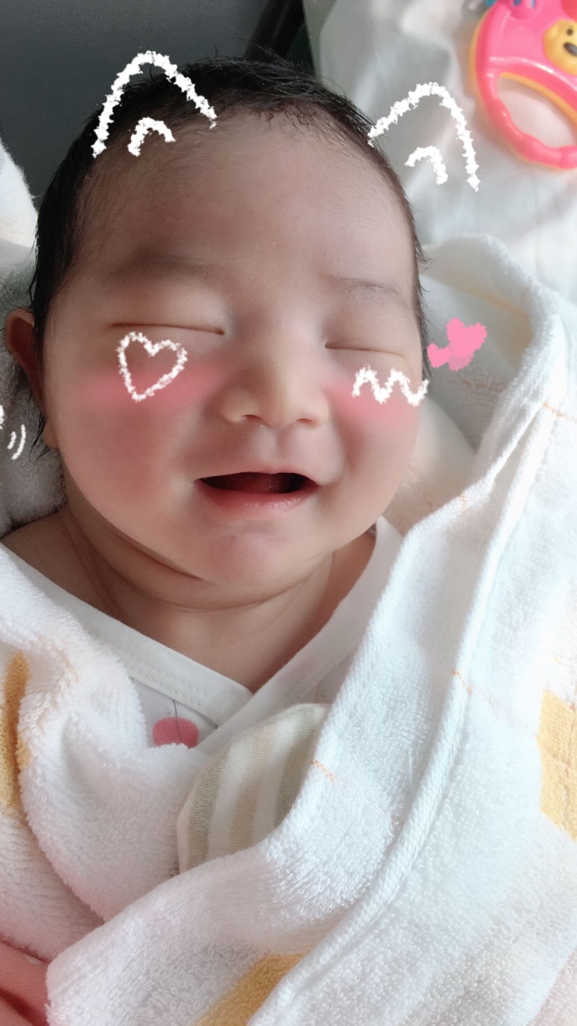 顺产八斤粉红猪小妹