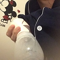 宝妈的日常，开始绵绵不断的吸奶生活！半夜1点多吸了一次，现在4点又一次，像我本来睡眠又差的人，这几...