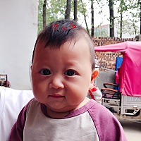 孩子哭也说我不会照顾孩子，生完宝宝孩子奶水不够吃也说我，都是我的错 我就不该嫁给你，你好不如你姐还...
