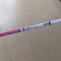 好烦躁，每次姨妈拖尾严重啊，等姨妈来完，金秀儿试纸一侧，都快接近强阳了，马上就安排