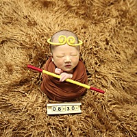 快累死了，晚上喂奶真的太煎熬了。什么时候能睡整夜啊！！！