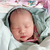 顺产佩奇6斤6，现在一斤这两个月啦🤭
