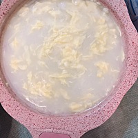 想问下有宝妈知道宝宝喝奶粉过敏，有什么奶粉是合适过敏宝宝喝的奶粉吗，之前一直喝的飞鹤星飞帆喝到宝...