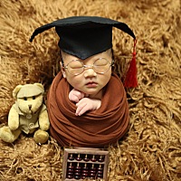 在医院的时候排气不畅，医生不让吃甜的，出院的时候肚子还是有点涨，所以一直没有吃甜的(除了香蕉和苹果...