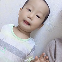 宝妈们都是多大给宝宝戒的奶啊，我家宝宝一周七个月了，这几天我家宝宝戒奶呢，和他奶奶睡了几天了...