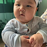 宝贝现在已经4个多月，回想当时生他的经历，一言难尽。 宝宝是5月5号的预产期。在2号晚上的时候见了...