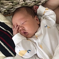 闹了个堵奶乌龙… 昨天半夜堵奶，一个超级大的硬块…宝宝吸、吸奶器吸、冷敷、热敷、按摩都没用…我...