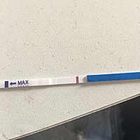 大概中午测的，当时没看到印就没管了，过了几个小时感觉有印，然后就连续测了两个，但是大白板，明天姨...