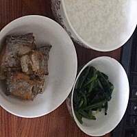 图一婆婆的月子餐，图二妈妈的月子餐。有同款的吗