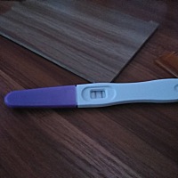 宝宝才四个半月，二胎又来了，我该怎么办😭