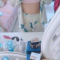 肚子恢复的还可以，可能母乳喂养瘦的快吧。