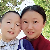 儿女是耶和华所赐的产业， 所怀的胎是他所给的赏赐。 少年时所生的儿女， 好像勇士手中的箭。 箭袋充满...
