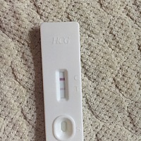 大家参考一下这个是怀孕还是没怀孕谢谢