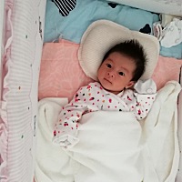 小宝贝18天了，爸爸给她做了好多表情包！
