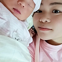 .宝宝四天的变化好大，宝宝要健健康康的成长哦！妈妈爱你👄！