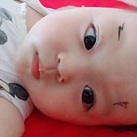 9个月 不怎么吃辅食 只喝母乳  难搞噢