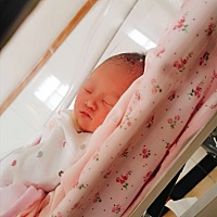 38周 3的处女座宝宝，终于卸货啦！六斤三两的小白菜，如我所愿，遗传对方的优点。😄 孕检羊水指数75偏...