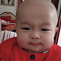 断母乳了，今天已经不涨奶了，前两天真的涨到想打人，我婆婆帮我带宝宝，一直跟我说涨奶不能吸掉，...