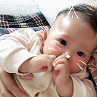 纯母乳喂养两个多月13斤的小胖子