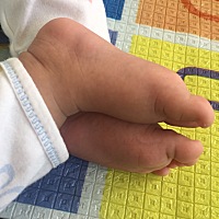😂😂😂😂我和我老公就像海尔兄弟。怀孕六个月以后不敢动我。过完年以后又忙又累。生了娃叫我养...