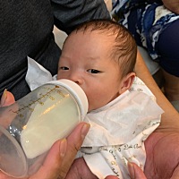 我们快要满月啦
