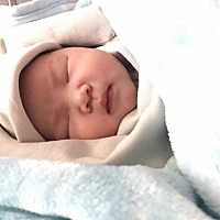 41周 胎盘三级 本来打算第二天催产了...凌晨四点开始突然发动痛了6个小时 宫口开了两公分多点 而且胎位...