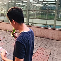 吐槽老公，就是个白痴！我晚上十点加班还没回来，也不知道关心一下，问一下。自己在家dede儿的看片喝咖...
