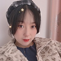 各位宝妈、你们纯母乳喂养的会不会每次喂宝宝都乳头疼的？还有就是你们的宝宝吃一次奶可以睡多久？大家...