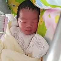 生完三天来报喜，顺产侧切缝四针😂感谢我的宝贝没让我受太多罪，我可能就是传说中疼痛神经不敏感的那...