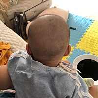 我宝宝头应该睡哪边呢？不知道怎么调了
