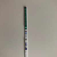 妈妈们，这个是怀孕了吗？今天早上测的，一块钱一颗的大卫试纸，离下次月经还有5天呢，这个准吗？我去年...