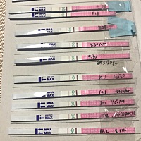 上半年月经两三个月才来一次，八月份吃中药吃了半个月排卵试纸强阳医生说先别吃中药了，九月份也是强阳...