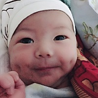 转眼宝宝17天了，每天都在喂奶，换尿不湿中度过，晚上好累，一会哭了喂奶，一会哭了换尿不湿，重点...