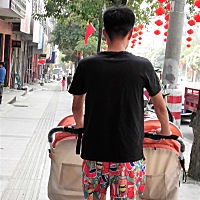 今天是宝贝旧历的第五个月。时间过得好快浑浑噩噩就过去那么多了自从知道怀孕就辞职在家养胎。到目前已...