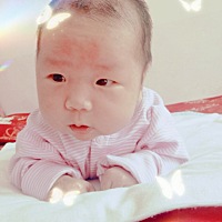32天，母乳喂养，出生时7.6，现在是11.3。