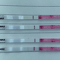 (帮转)排卵试纸颜色比较深一点 ，用的.秀.儿明天姨妈日 今天测早孕粉板，老感觉有了