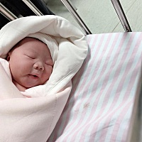 9.23 顺产7.2斤小佩琪