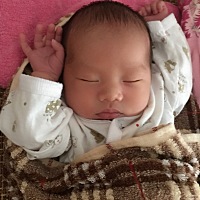 从未想过自己当妈妈的样子，生命真的好神奇，就这样一个小宝宝从我肚子里就出生了。好幸福呀～虽然...