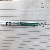 前两天还是大白板，昨天开始就测出水印了，但是颜色太淡了，而且连续一周伴有肚子痛疼，一直很担心，因...