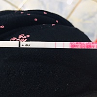 这是什么情况？9.28号月经，今天9.21号试纸测强阳性！有同一天月经的测哪一天排卵！