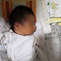 报喜啦，10月18日上午9点剖腹产喜得健健康康的佩奇小天使一枚，6斤2两，母女平安。整个孕期没有忌口，螃...