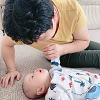 小可乐和妈妈对视的一瞬间，感触很深