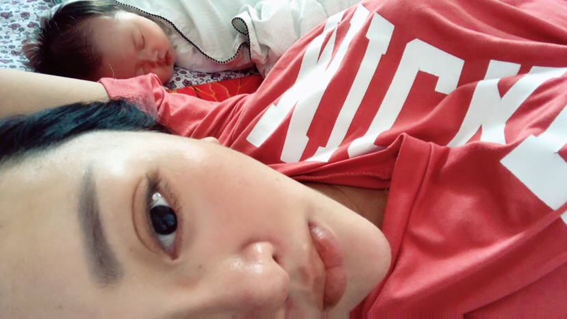 娘两的午休时间。