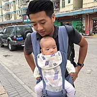 我的宝宝四个月多了 纯母乳（奶够喝）看到的朋友们都说我宝宝比较小只 像三个月的 🥺 建议我母乳奶粉...