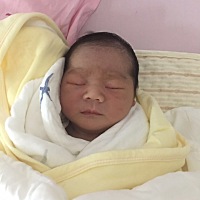 2019.10.25刨腹产 乔治一枚 3.84kg   宝宝太能吃 母乳太少
