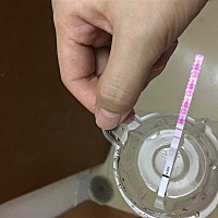 每次经期都好乱啊，都不知道自己是什么时候排卵期，还好金秀儿排卵试纸，让我能找准我的排卵期去备孕呢。
